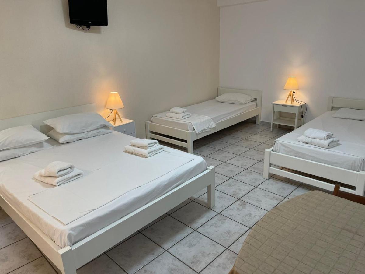 Sunset Studios & Apartments Кукунаріес Екстер'єр фото