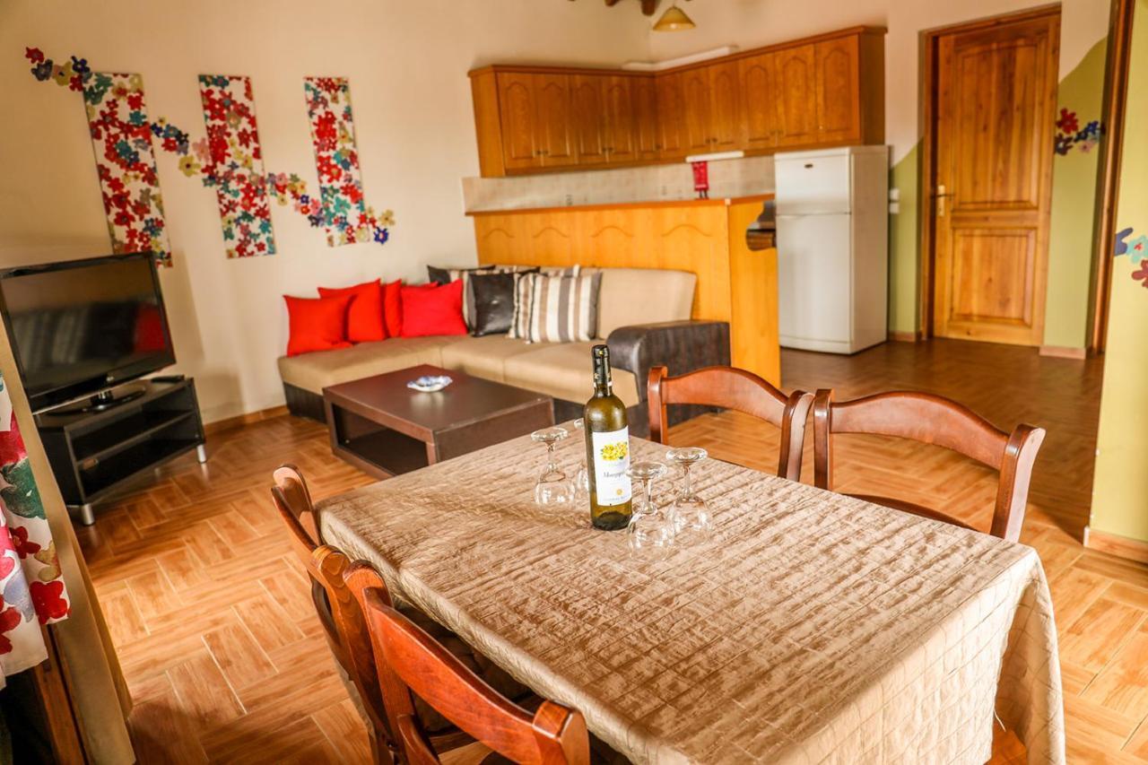 Sunset Studios & Apartments Кукунаріес Екстер'єр фото