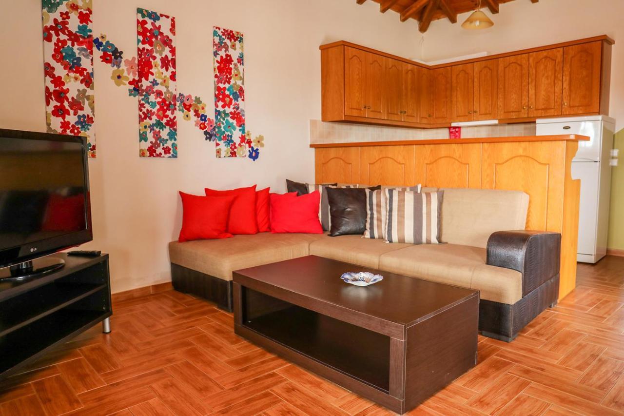 Sunset Studios & Apartments Кукунаріес Екстер'єр фото