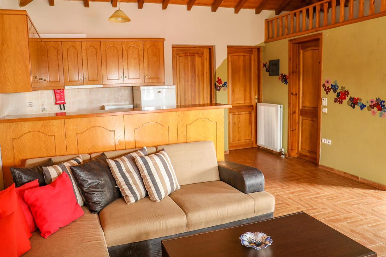 Sunset Studios & Apartments Кукунаріес Екстер'єр фото